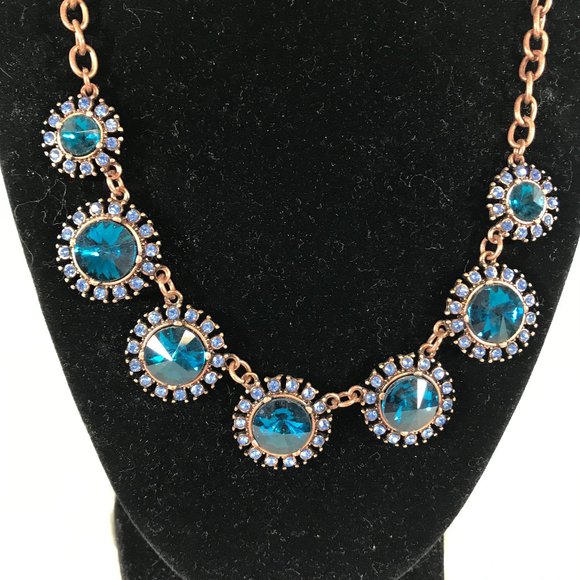Vintage Blue Rhinestone Beautiful necklace - Picture 2 of 10